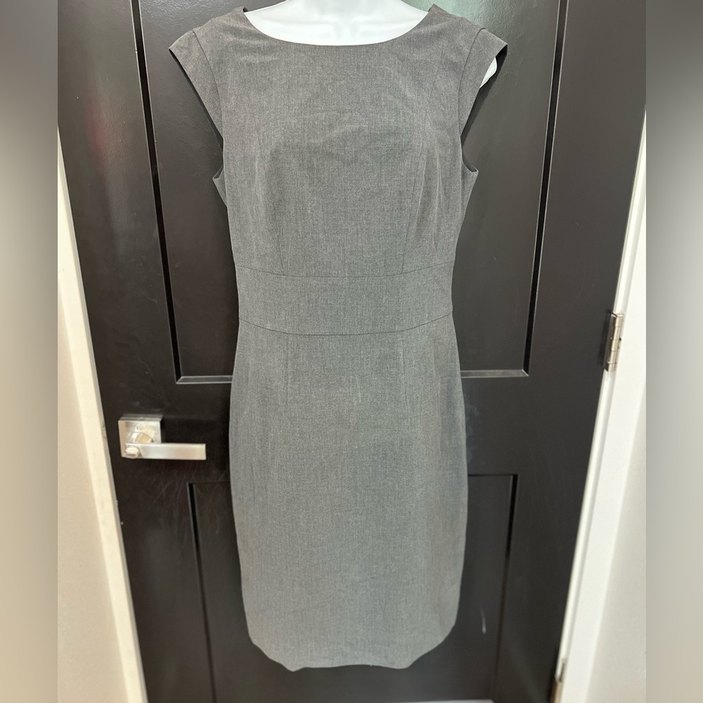 Limited Midi Dress - Gray Size 4